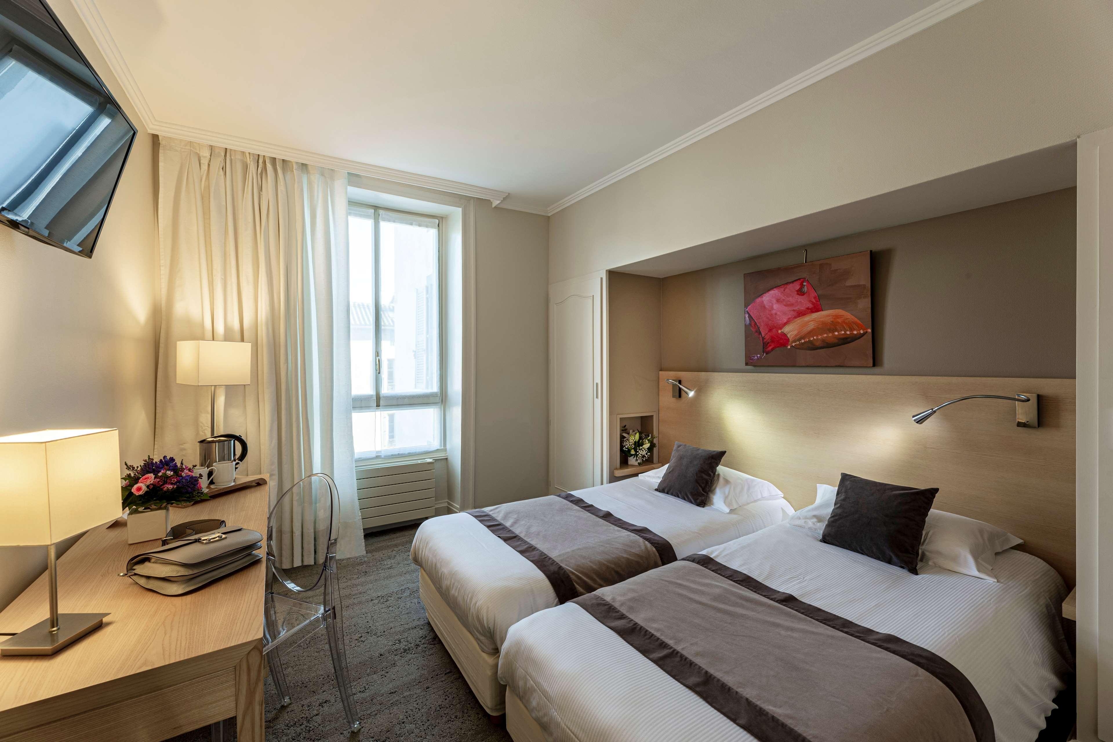 Best Western Grand Hotel De Bordeaux Aurillac Exterior photo