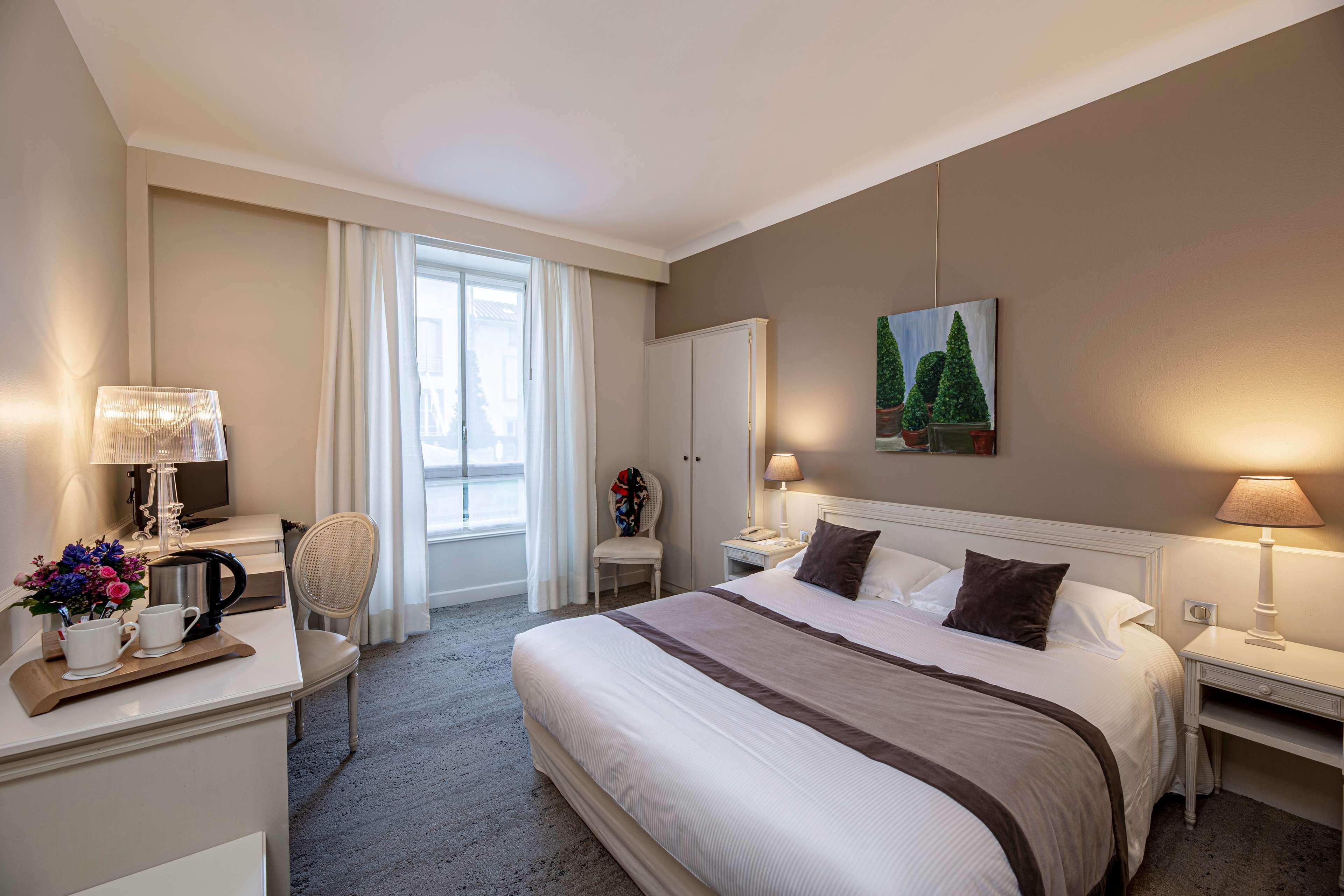 Best Western Grand Hotel De Bordeaux Aurillac Exterior photo
